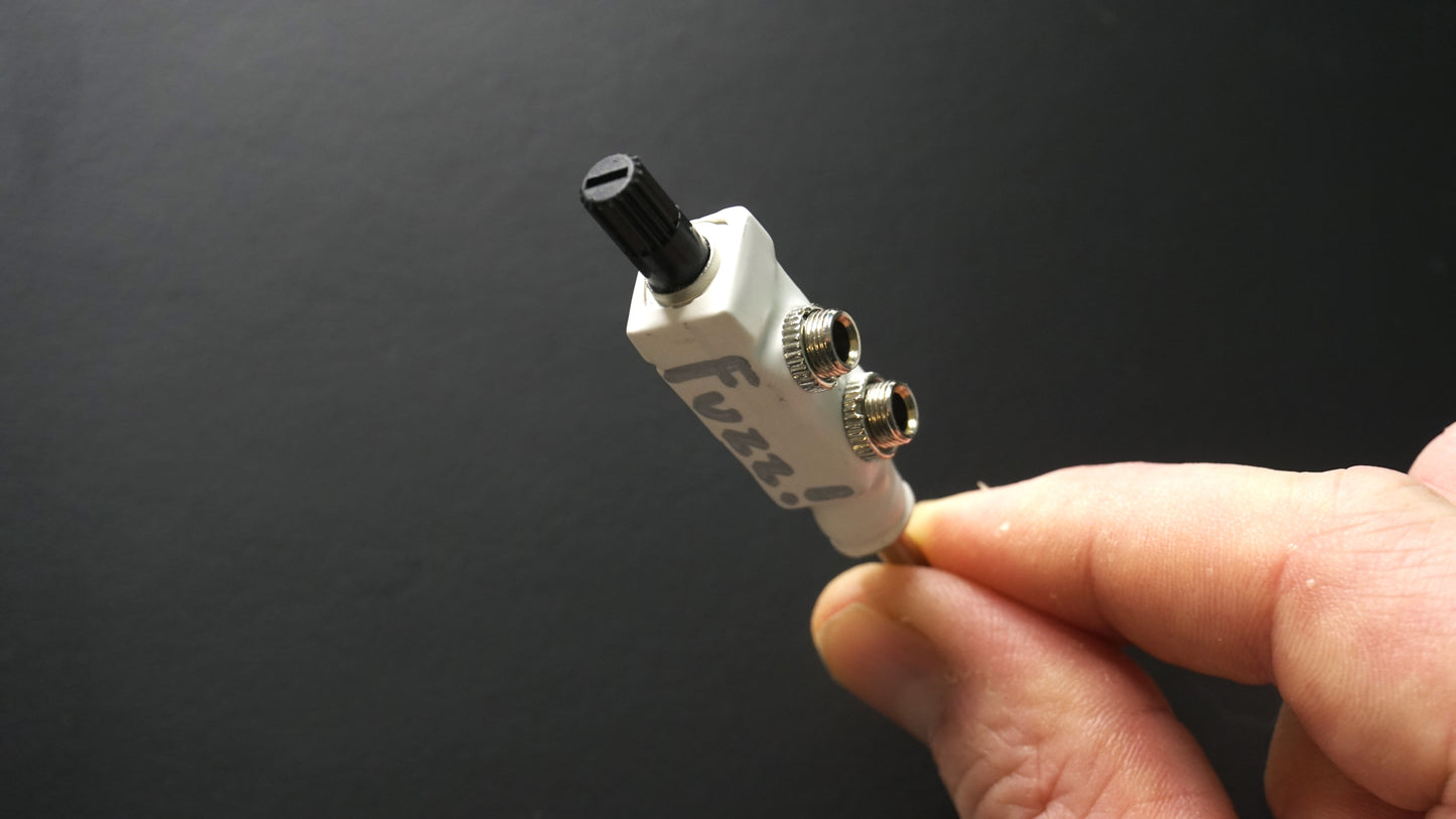 Fuzz! - Passive diode fuzz effect for Eurorack/Modular Synth - 0hp