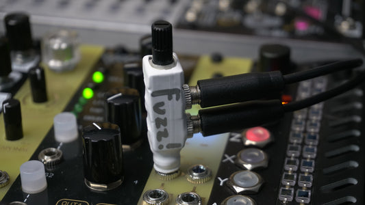 Fuzz! - Passive diode fuzz effect for Eurorack/Modular Synth - 0hp