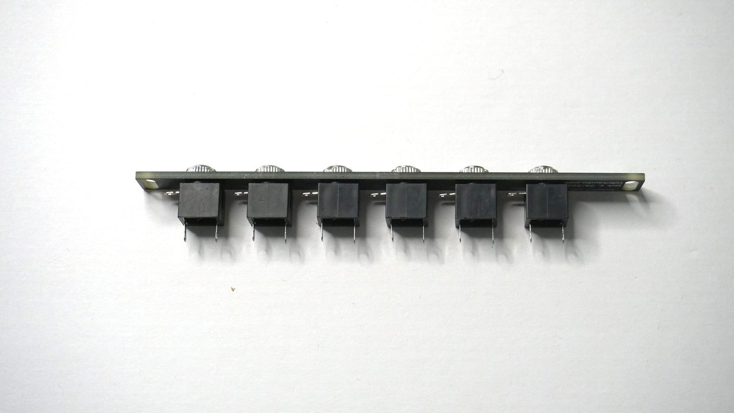 Tidbit Dock - 2hp Tidbit holder - Eurorack Module