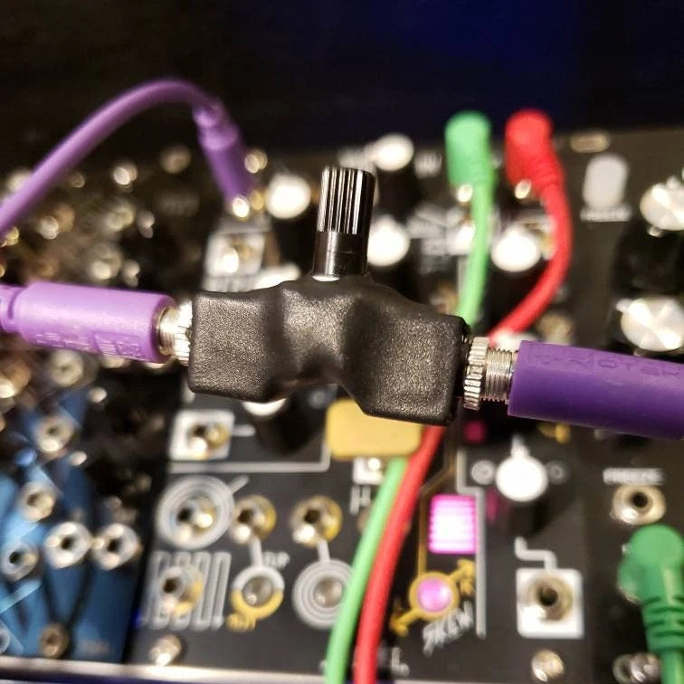 Mini Floating Audio Attenuator /Volume control - 3.5mm - Add an attenuator to any patch without a dedicated module - 0HP