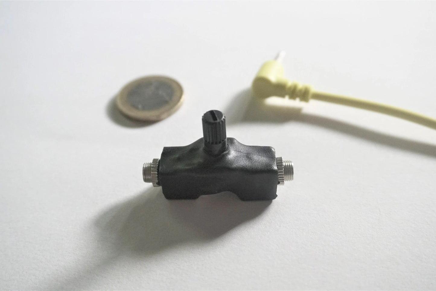 Mini Floating Audio Attenuator /Volume control - 3.5mm - Add an attenuator to any patch without a dedicated module - 0HP