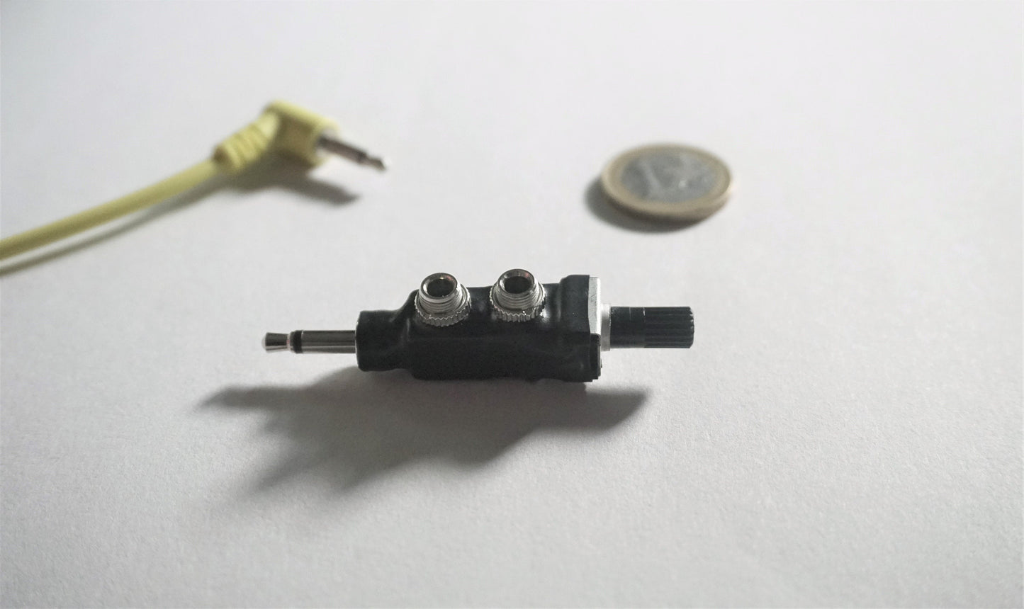 Mini Audio & CV Fader for Analog / Modular / Eurorack Synths - 0HP