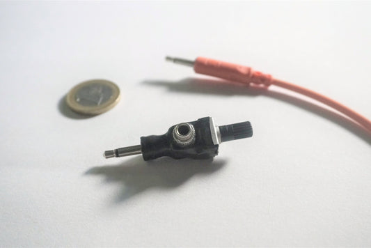 Mini Audio / CV Attenuator - 3.5mm - Add an attenuator to any patch without a dedicated module - 0HP